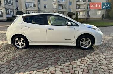 Хэтчбек Nissan Leaf 2014 в 