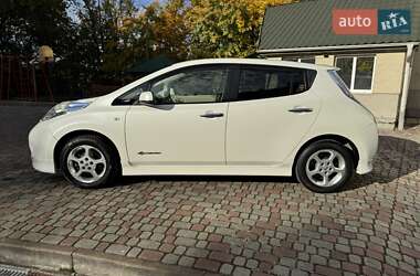 Хэтчбек Nissan Leaf 2014 в 