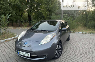 Хетчбек Nissan Leaf 2015 в Одесі