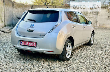 Хэтчбек Nissan Leaf 2012 в Стрые