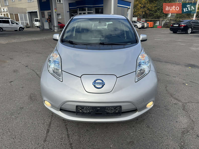 Хэтчбек Nissan Leaf 2013 в Одессе