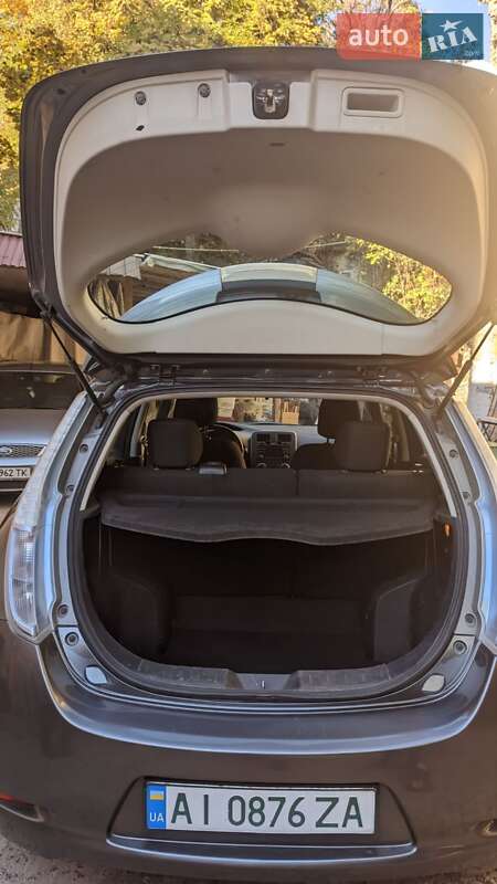 Хэтчбек Nissan Leaf 2014 в Киеве
