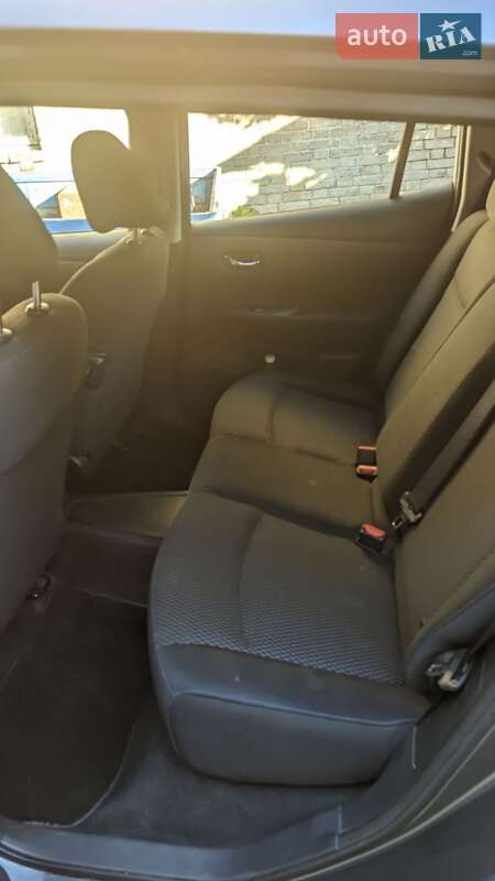 Хэтчбек Nissan Leaf 2014 в Киеве