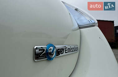 Хэтчбек Nissan Leaf 2011 в Львове