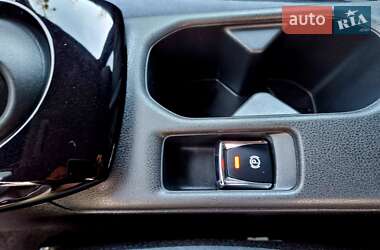 Хэтчбек Nissan Leaf 2019 в 