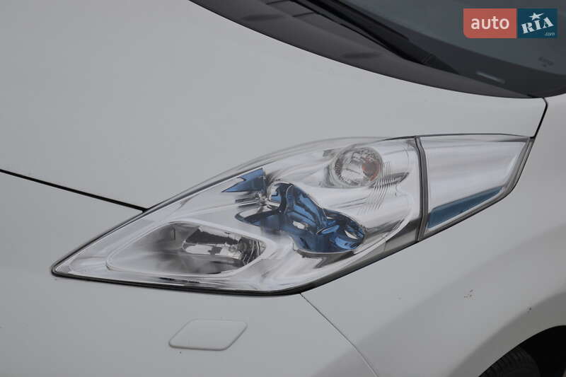 Хэтчбек Nissan Leaf 2013 в Луцке