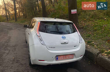 Хэтчбек Nissan Leaf 2014 в Львове