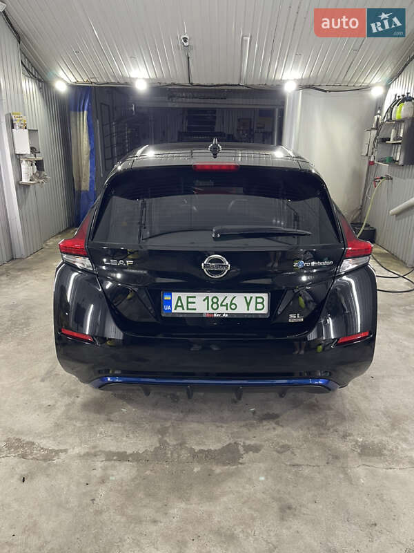 Хэтчбек Nissan Leaf 2019 в Днепре