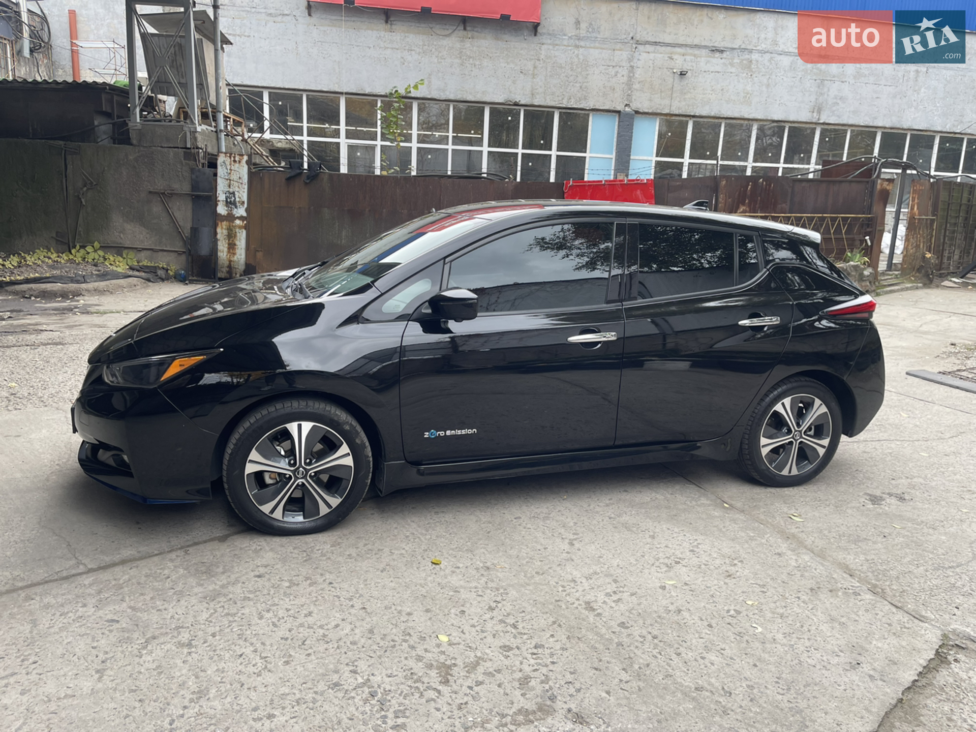 2019 Nissan Leaf - мініатюра 12