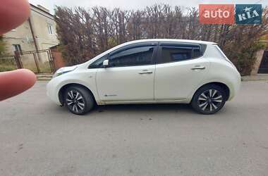 Хэтчбек Nissan Leaf 2016 в Тернополе