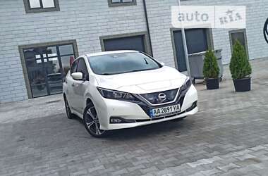 Хэтчбек Nissan Leaf 2018 в Киеве