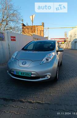 Хетчбек Nissan Leaf 2015 в Рівному