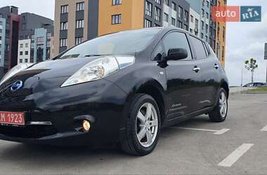 Хэтчбек Nissan Leaf 2015 в Ровно