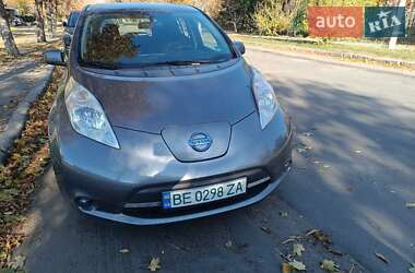 Хэтчбек Nissan Leaf 2015 в Вознесенске