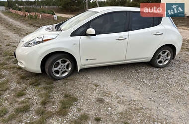 Хетчбек Nissan Leaf 2012 в Житомирі