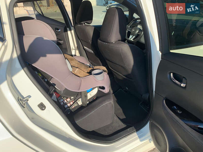Хетчбек Nissan Leaf 2019 в Тернополі фото 14 Хетчбек Nissan Leaf 2019 в Тернополі