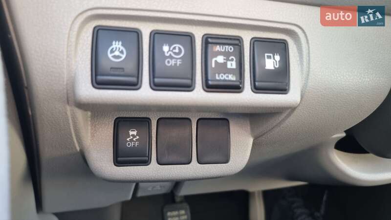 Хэтчбек Nissan Leaf 2014 в Киеве фото 12 Хэтчбек Nissan Leaf 2014 в Киеве
