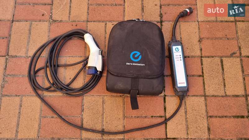 Хэтчбек Nissan Leaf 2014 в Киеве фото 15 Хэтчбек Nissan Leaf 2014 в Киеве