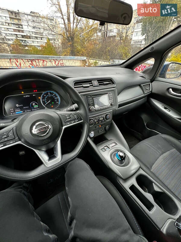 Хэтчбек Nissan Leaf 2019 в Киеве