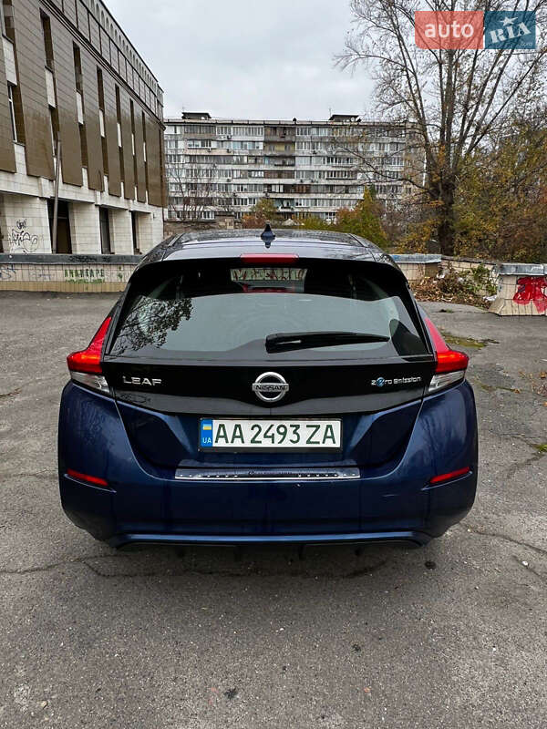 Хэтчбек Nissan Leaf 2019 в Киеве