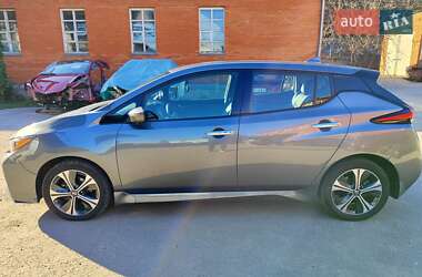 Хэтчбек Nissan Leaf 2020 в 