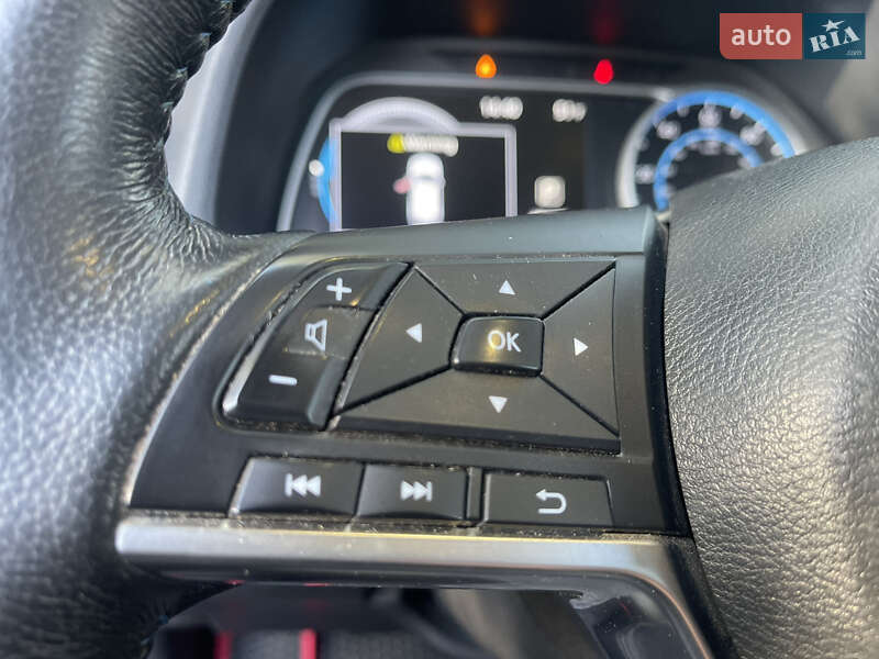 Хэтчбек Nissan Leaf 2018 в Одессе