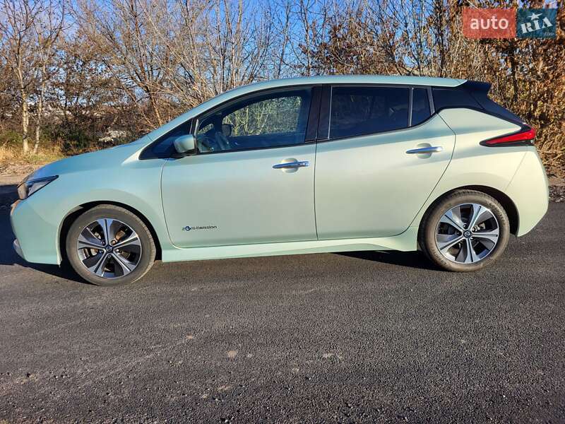 Хэтчбек Nissan Leaf 2019 в Бердичеве фото 5 Хэтчбек Nissan Leaf 2019 в Бердичеве