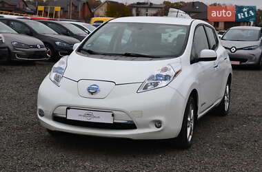 Хэтчбек Nissan Leaf 2015 в 