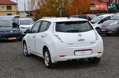 Хэтчбек Nissan Leaf 2015 в 