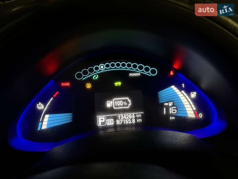 Хэтчбек Nissan Leaf 2013 в Одессе