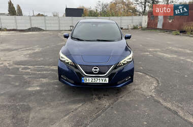 Хетчбек Nissan Leaf 2018 в Кременчуці