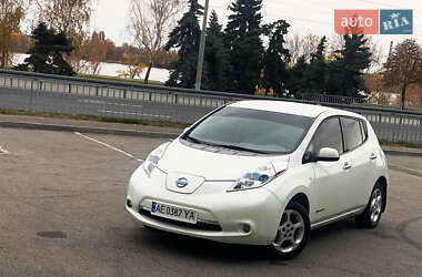 Хэтчбек Nissan Leaf 2011 в Днепре