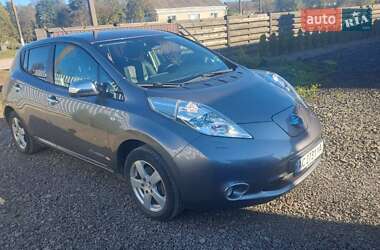 Хэтчбек Nissan Leaf 2013 в 