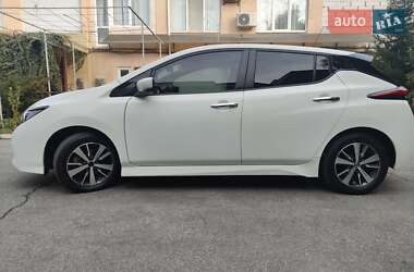 Хэтчбек Nissan Leaf 2021 в Одессе