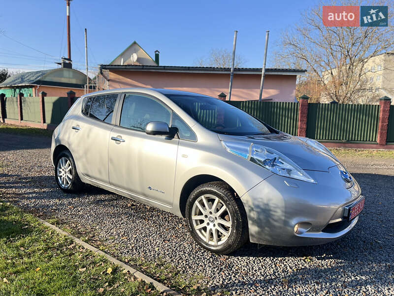 Хэтчбек Nissan Leaf 2014 в Луцке