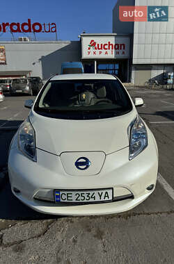 Хетчбек Nissan Leaf 2012 в Чернівцях