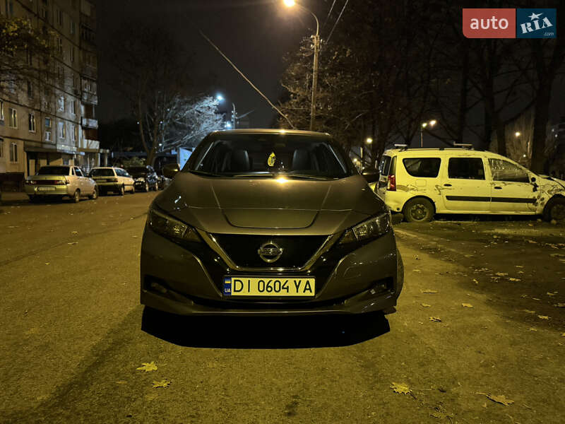 Хэтчбек Nissan Leaf 2021 в Харькове