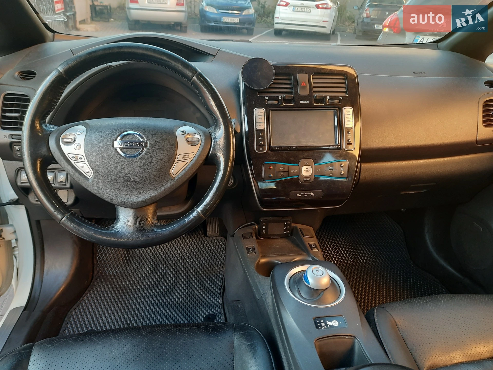 2013 Nissan Leaf - мініатюра 12