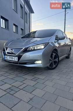 Хэтчбек Nissan Leaf 2018 в Владимире