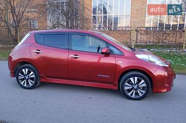 Хэтчбек Nissan Leaf 2014 в Черновцах