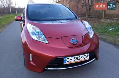 Хэтчбек Nissan Leaf 2014 в Черновцах