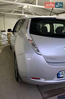 Хэтчбек Nissan Leaf 2014 в Днепре