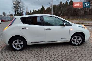 Хэтчбек Nissan Leaf 2014 в Львове