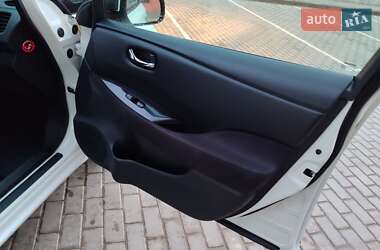 Хэтчбек Nissan Leaf 2014 в Львове