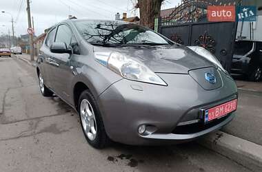 Хетчбек Nissan Leaf 2014 в 