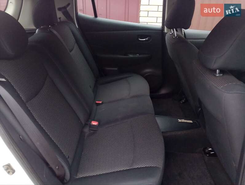 Хэтчбек Nissan Leaf 2013 в Киеве