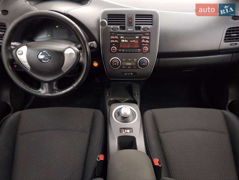 Хэтчбек Nissan Leaf 2013 в Киеве