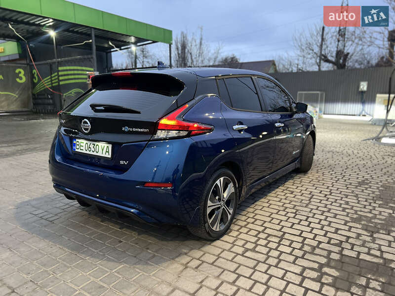 Хэтчбек Nissan Leaf 2018 в Днепре