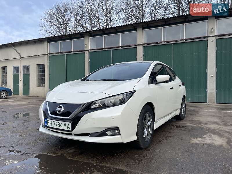 Nissan Leaf 2021