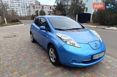 Хэтчбек Nissan Leaf 2012 в Измаиле